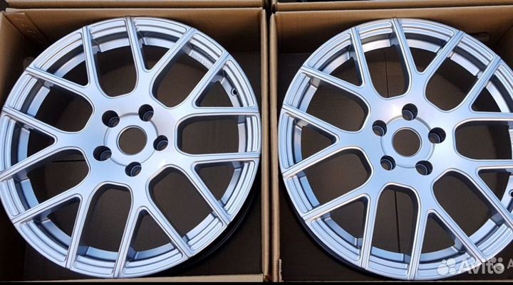 Диски R18 на VW Passat CC Golf