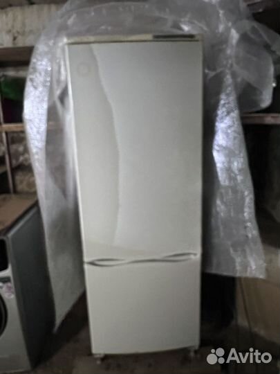 Холодильник atlant двухкамерный бу