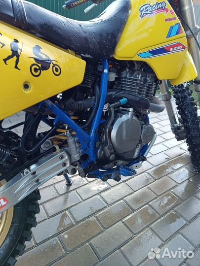 Suzuki dr 250