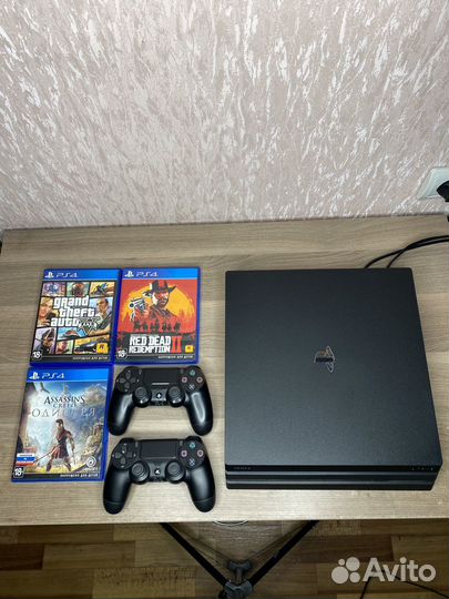 Sony Playstation 4 PS4 pro 1tb с играми