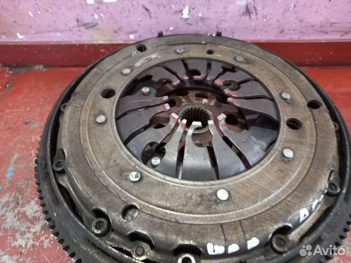 Маховик,комплект Фольксваген Шаран 1.9TDI AFN
