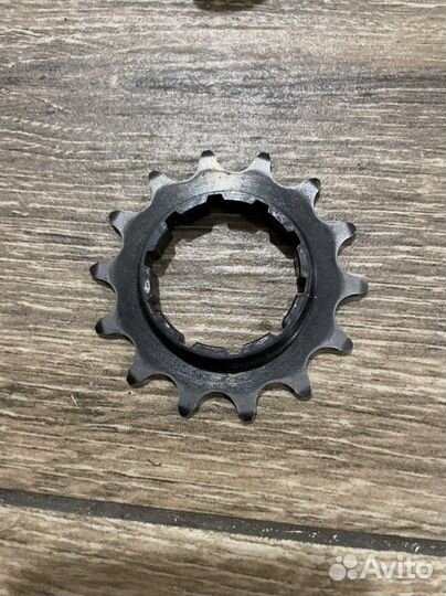 Велозапчасти: переключатель, тормоз, седло, выносы