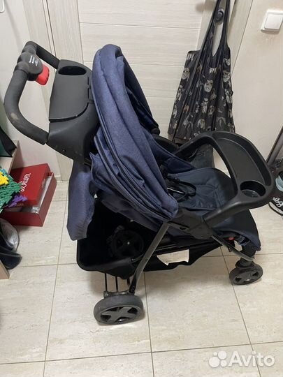 Прогулочная коляска