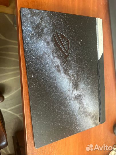 Продается игровой ноутбук asus ROG strix