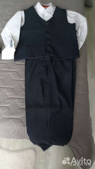 Школьный костюм