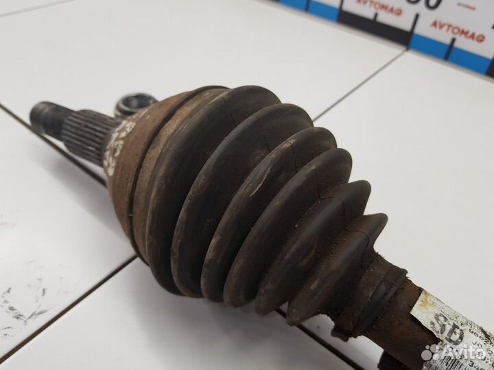 Полуось (привод) передний правый 3.2 АКПП