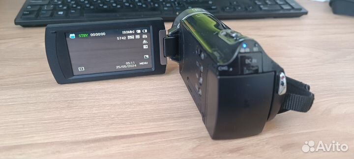 Видеокамера Samsung HMX-H430