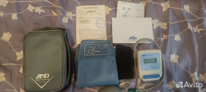 Тонометр полуавтоматический