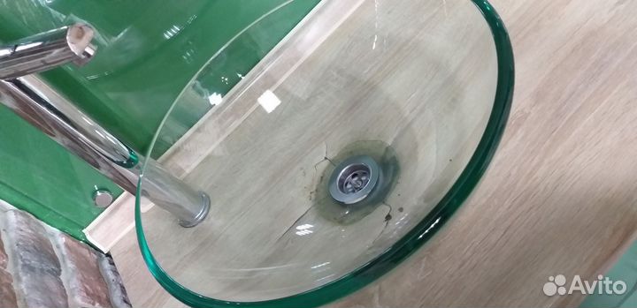 Раковина стеклянная накладная