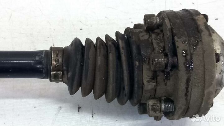 Привод передний левый VW Passat CC