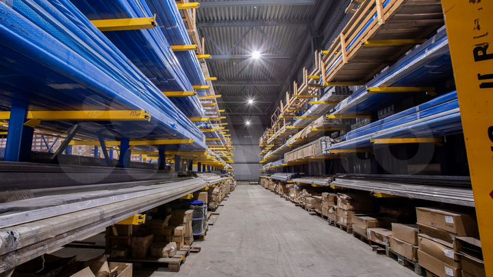 Склад, 676 м²