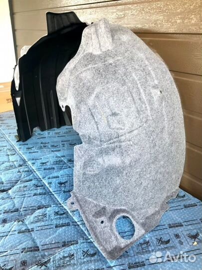 Подкрылок передний правый Lexus Es 2018-2023