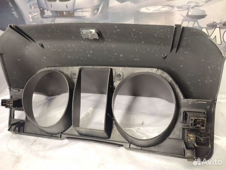 Накладка панели приборов Mitsubishi Pajero 2