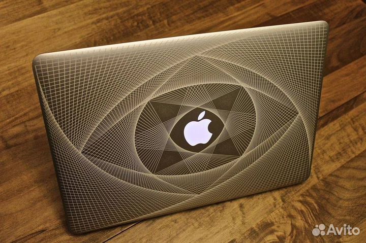 Гравировка клавитауры MacBook (лазером)