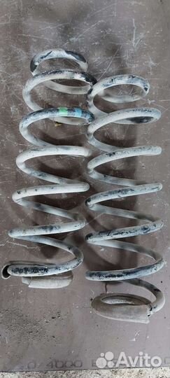 Пружина задняя на Peugeot 308