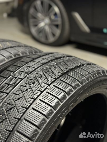 Triangle Snowlink TWT02 245/40 R19 и 275/35 R19 100W