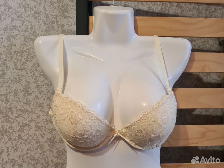 Бюстгальтер