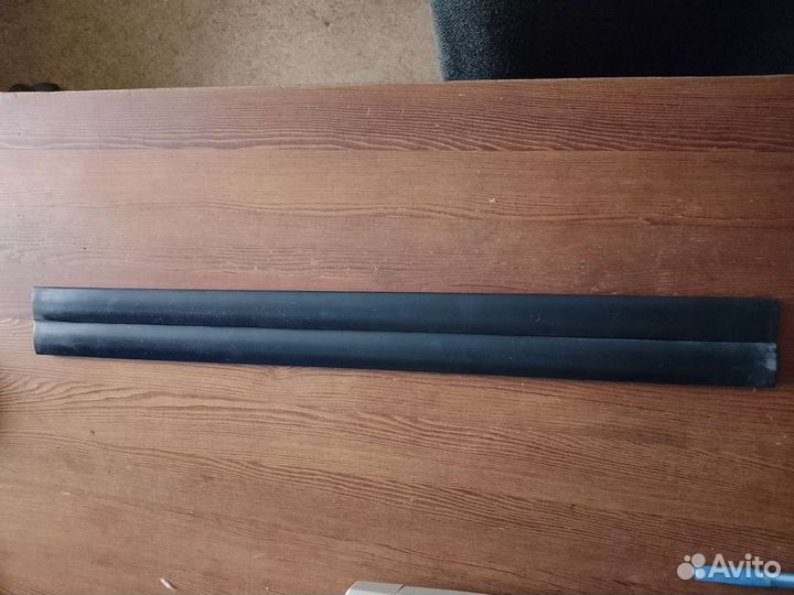 Молдинги на крышу Land Cruiser 200