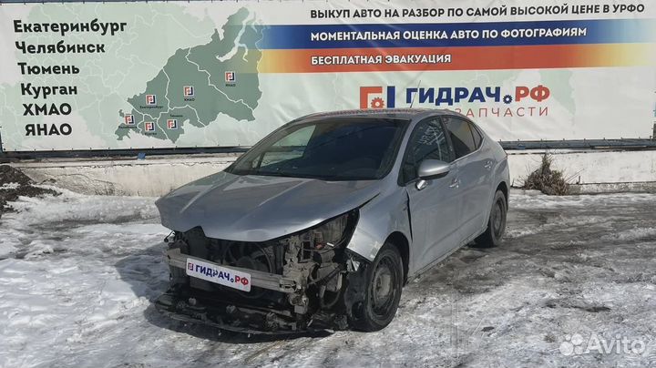 Накладка стекла двери задней правой Citroen C 4