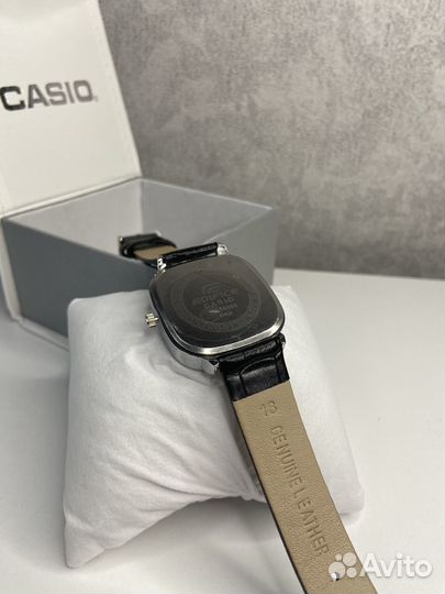 Часы casio quartz новые с гарантией