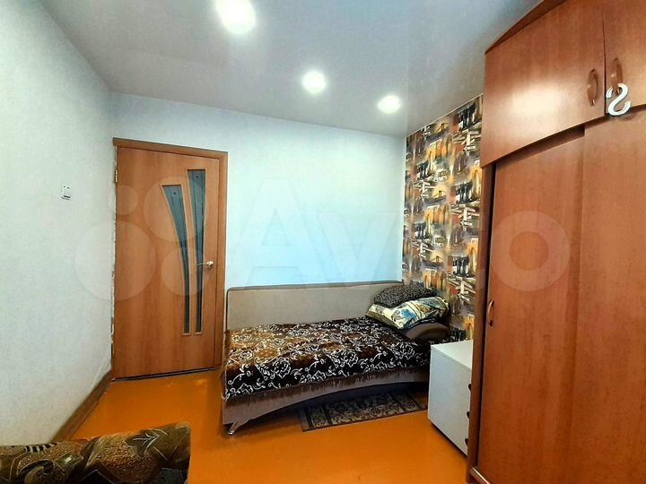 Комната 9 м² в 4-к., 4/5 эт.