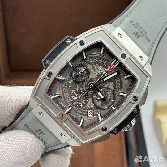 Мужские кварцевые часы