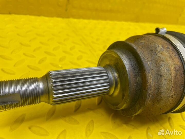 Б/У Вал приводной (Полуось) - В хорошем