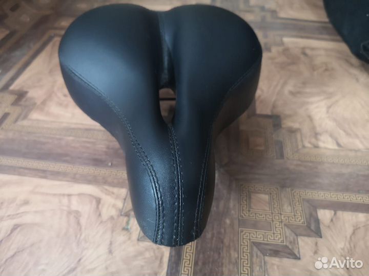Седло для велосипеда. Прогулочное.Широкое