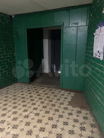 Комната 18,1 м² в > 9-к., 2/5 эт.