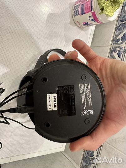 Беспроводные наушники Sony TMR-RF810R