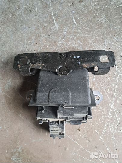 Замок багажника Ford Mondeo