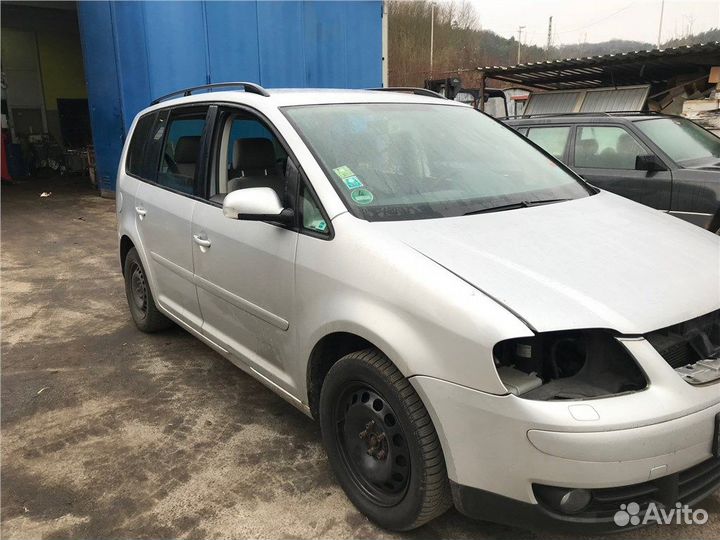 Разбор на запчасти Volkswagen Touran 2003-2006