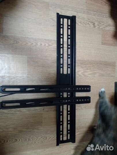 Кронштейн для телевизора