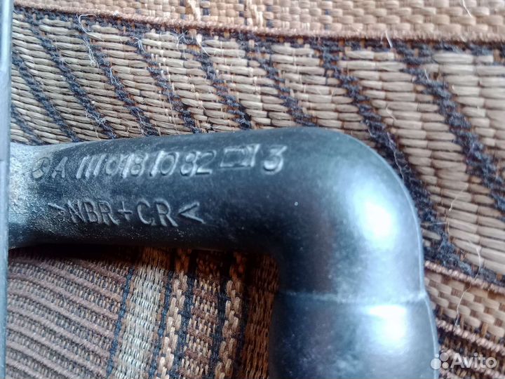 Патрубок воздушного фильтра Мерседес Бенц с 180