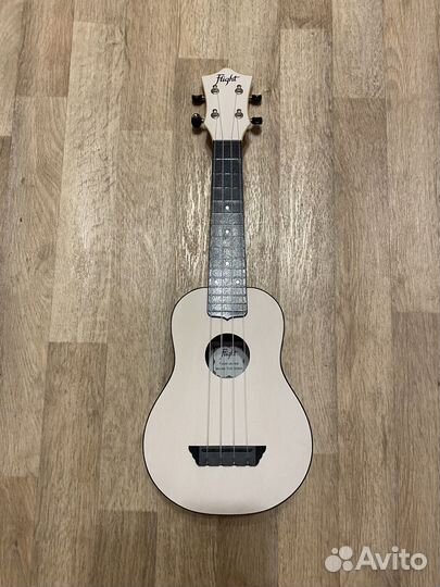 Укулеле Flight TUS-35 WH