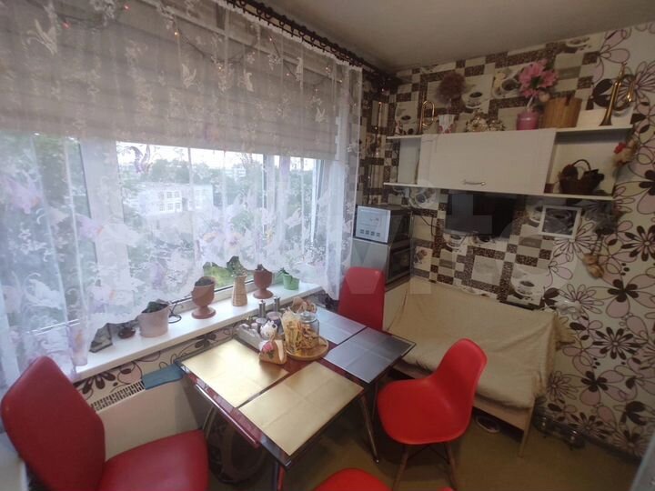 2-к. квартира, 54 м², 5/5 эт.