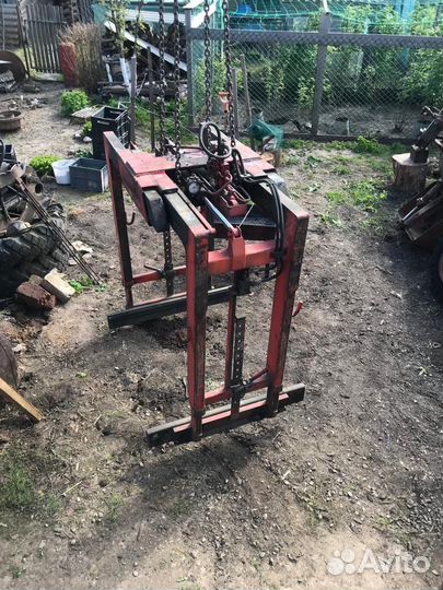 Гидравлический захват поддонов для манипулятора