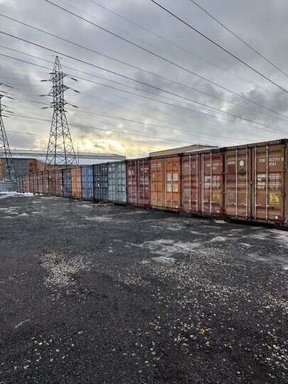 Склад, с погрузчиком и рохлей30 м²