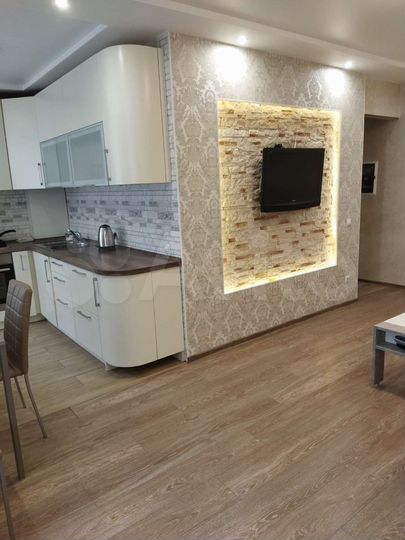 2-к. квартира, 50 м², 1/4 эт.