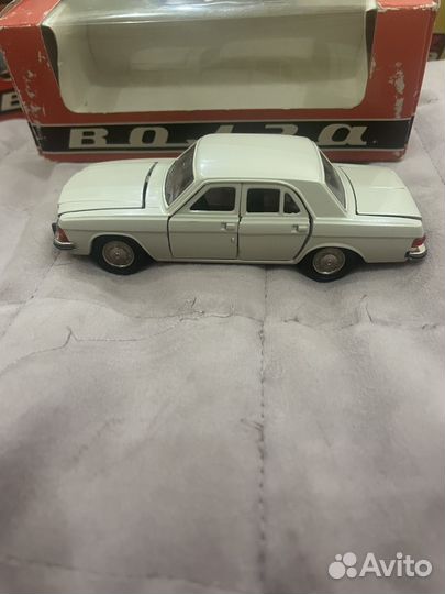 Модель 1:43 СССР Волга-3102