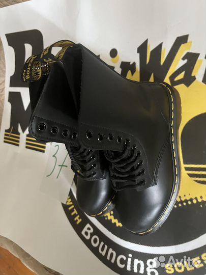 Ботинки Dr. Martens 1490 37 размер