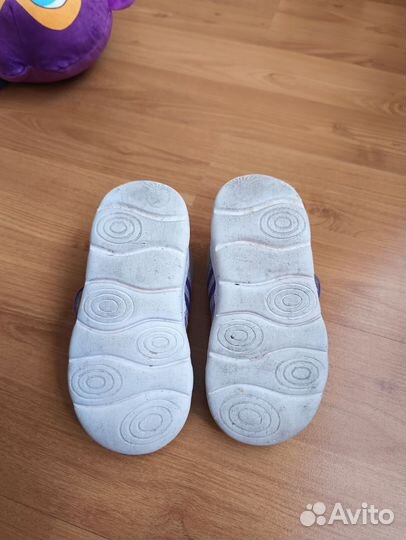 Кроссовки для девочки 26 размер