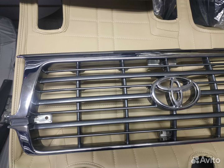 Решётка радиатора land cruiser80