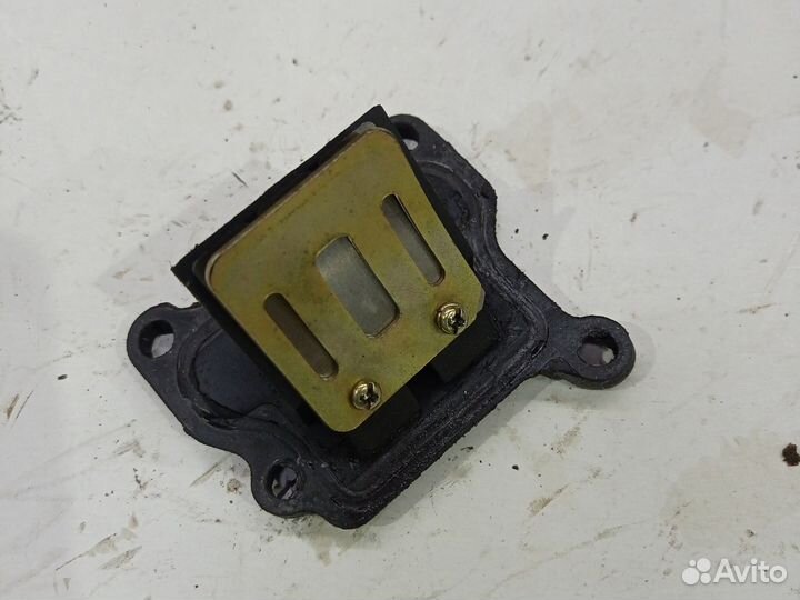 Клапан лепестковый Suzuki Sepia ZZ OLD