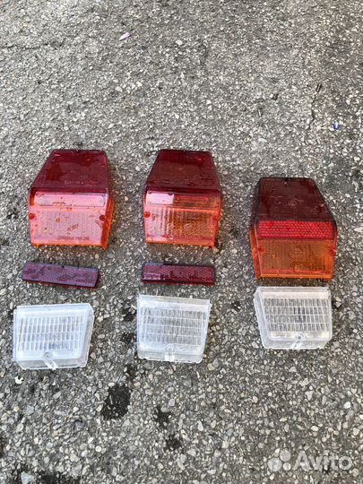 Стекла задних фар газ 24