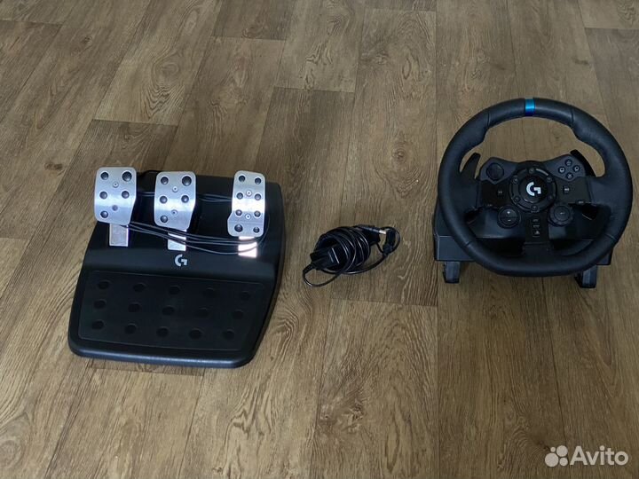 Руль Logitech G923 TrueForce