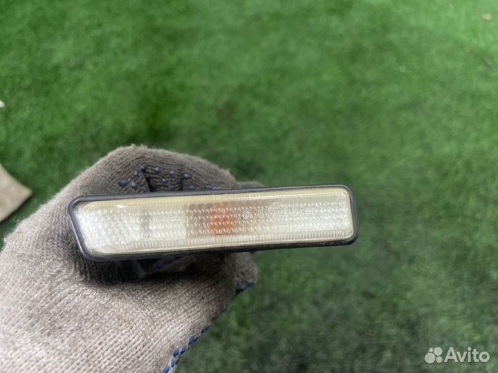 Повторитель поворота в крыло передний левый Bmw X5