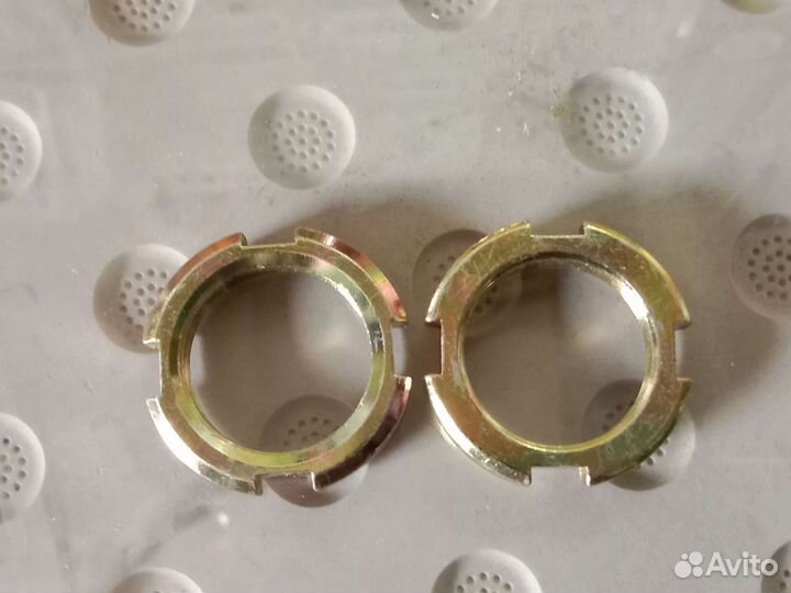 Гайка крепления обгонной муфты на скутер 150сс