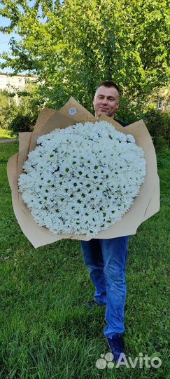 Букет гигант из хризантем ромашка