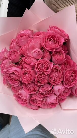 Кустовые розы букет